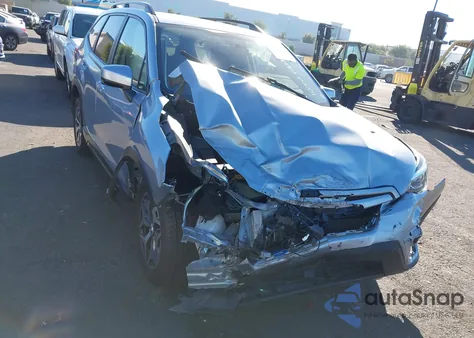 2019 Subaru Forester Premium z USA, uszkodzony, nr VIN JF2SKAGC0KH499574